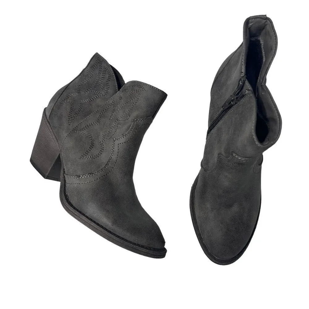 BKE Farrah 8.5 grey western bootie boot